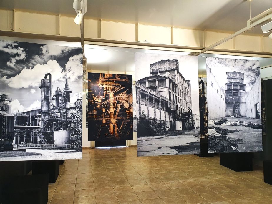 [installation photos of my photo&nbsp;exhibition]